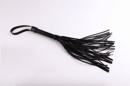 BLACK LEATHER FLOGGER