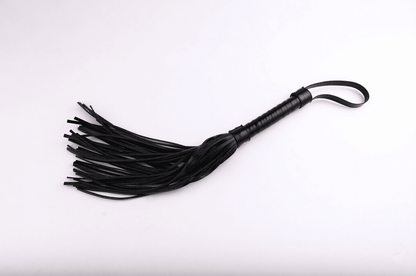 BLACK LEATHER FLOGGER